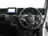 運転席廻りです。