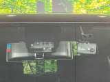 【トヨタセーフティセンス】走行中に前方の車両等を認識し、衝突しそうな時は警報とブレーキで衝突回避と被害軽減をアシスト。より安全にドライブをお楽しみいただけます。