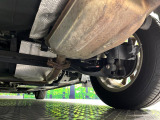 お車を安心してお乗りいただく為には、足回りの定期点検が欠かせません。サービスサポート(有償保証)では無料点検もご提供しており、安心のカーライフをお過ごしいただけるサポート体制が整っています。