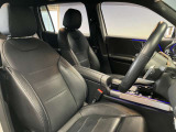 運転席も広々としており運転しやすい環境を実現しています☆室内クリーニングも実施済みです。