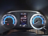メーター画像になります。平均燃費・瞬間燃費・航続可能距離等の様々な情報を表示してくれます。