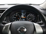 運転席廻りです。