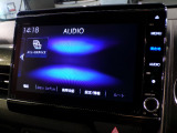 CD、DVD、Bluetooth、AM、FM、AUX、スマートフォン接続ができます。
