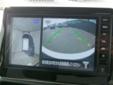 まるで上空から見下ろしているような感じで駐車が楽にできるインテリジェントアラウンドビューモニター!幅寄せが苦手な方でもサイドビューで確認することができますよ♪