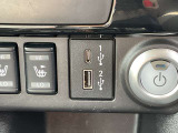 [USBソケット]今や必需品のUSB!!お出かけの際には大活躍間違いなし!!!