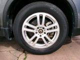 社外アルミホイール225/65R17サマータイヤ・ダンロップ製です。