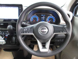 運転が楽しくなる明るく開放的な運転席まわりです。