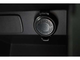 アクセサリーDC12Vソケット装備!