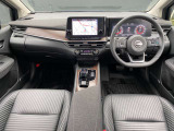 ノートオーラの運転席周りの画像です。