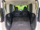 普段のお買い物や通勤、送迎等に十分な荷室スペースを確保しております。セカンドシートを倒すと、大きな荷物の積載も可能です♪