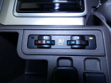 運転席・助手席は、ヒーター&ベンチレーション付シートです。暑い時期も寒い冬も快適に過ごせるうれしい装備です。