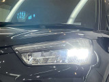 LEDヘッドライトです。デザイン性がよくとても明るいので、夜間の走行や悪天候でも安心です。しかも長寿命!