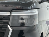 LEDヘッドライトは、点灯の瞬間から最大光量を発揮し、突然暗くなるトンネルなどでの安定感を高めます。