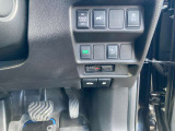 運転席右側には各種スイッチがあります!