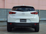 CX-3が本来持っている先鋭さを研ぎ澄ませながら、より魂動デザインを深化。上質さを磨き上げ、クオリティを追求したデザインを実現しました。