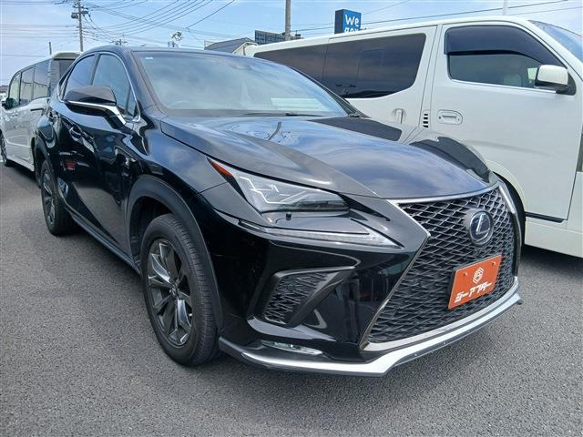 NX300h Fスポーツ 4WDワンオーナー サンルーフ