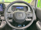 【純正革巻きステアリング】上質な革を使用することで、手にしっかり馴染みとても運転しやすいハンドルです♪