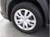 タイヤの溝もしっかりありますので、乗り出しで余計な費用が掛かることもありませんね。