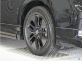 認定中古車では、厳しいHonda認定基準をクリアした厳選されたHonda認定中古車のみ、取り扱っております。「ご購入前の安心」「納車後の信頼」を車両と一緒に提供しております。