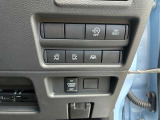 さまざまな安全機能の設定ボタンが一箇所にまとまっているからとても使いやすいです!運転席からでもスライドドアの操作が可能です