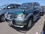 3000cc!軽油!ディーゼル!ターボ!デフロック!4WD!5MT!2バッテリー!純正バンパーガード!純正フォグランプ!純正アルミ!3列シート8人乗り!