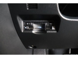 高速道路の利用時に便利なETC。料金所での停車や小銭を探す手間がなくなり快適です♪見た目もすっきりとしたビルトインタイプを装備しています。