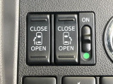 【両側パワースライドドア】スマートキーや運転席のスイッチで後席両側スライドドアの開閉が可能♪電動だから力を入れてドアを開ける必要が無く、小さなお子様でも簡単に開け閉めでき快適です♪