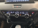 フロント両席にはシートヒーターが付いています!寒い日に便利な装備ですね。