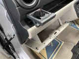ダッシュボード周辺画像です。小物を置くのに便利な収納スペースです(^^♪