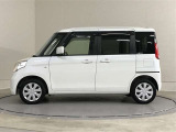 片側パワースライドドア付きだから、狭い駐車スペースなどでの 乗り降りラクラク!小さなお子さまのいるご家庭には嬉しい装備。