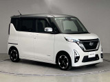 【車両状態証明書】査定協会公認のプロの検査員が公平かつ確かな基準で検査を実施。車両評価をもとに、安心しておクルマをお選びいただけます。