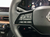 【ステアリングスイッチ】運転中に前方から目線をそらすことなくオーディオ等の操作が可能な便利機能!安心&快適なドライブを演出してくれます。