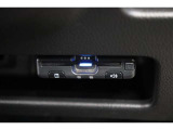 高速道路走行の料金所をノンストップで通過できるETCを装備!※ ETCカードのお申し込みも当社にお任せ下さい!