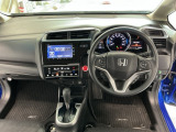 【前方視界】開放的な前方視界!運転がしやすく疲れにくいです♪窓が大きく、見通しがとっても良いおクルマですよ♪