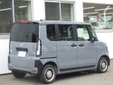 こちらの車両は、弊社で試乗車及び代車として使用しておりました。メンテナンス等もこまめに行ってきた車両ですので、安心してお乗り頂けるかと思います。