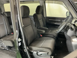 当車両は、次のお客様に気持ちよくお乗りいただくため、専門スタッフによる【徹底シートクリーニング】を施工済みです!