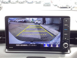 後方確認はバックカメラにお任せ♪後退時に便利で、駐車が楽になります♪