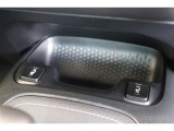 シートヒーターは、エアコンで車内を温めるよりも早くシートが温まるので、寒い季節も快適になります。