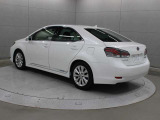 HSとは「Hamonious Sedan」のことで「地球」「人」「上質」との調和をテーマに開発されています。