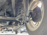 お車を安心してお乗りいただく為には、足回りの定期点検が欠かせません。サービスサポート(有償保証)では無料点検もご提供しており、安心のカーライフをお過ごしいただけるサポート体制が整っています。