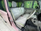 運転席シート廻りは使用感も少なく、良好な状態となっています。丁寧に使われていたことがよくわかりますね。