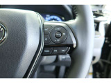 【レーダークルーズコントロール】アクセルペダルを踏まなくても、車間制御モードでは、先行車の車速変化に合わせた追従走行を行い、自動的に加速・減速・停止をします。