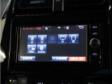 フルオートエアコン搭載。好みの温度に設定するだけで、風向や風量を自動でコントロール!いつでも快適な車内環境に。