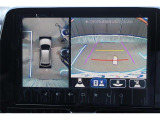 全周囲モニター付で、車庫入れも駐車もラクラクです。