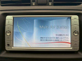 【純正SDナビ】FM&AMを聴くことは勿論のこと!!CD&DVD再生可能で地デジTVの視聴も可能な多機能ナビでドライブも快適ですよ☆