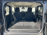 普段のお買い物や通勤、送迎等に十分な荷室スペースを確保しております。セカンドシートを倒すと、大きな荷物の積載も可能です♪