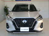 大きなVモーショングリルは日産らしさを引き立たせてくれます。