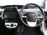 運転席から見たハンドルダッシュまわりになります。