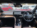 クラウンスポーツ 2.5 Z E-Four 4WD 本革シート