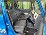 運転席シート廻りは使用感も少なく、良好な状態となっています。丁寧に使われていたことがよくわかりますね。